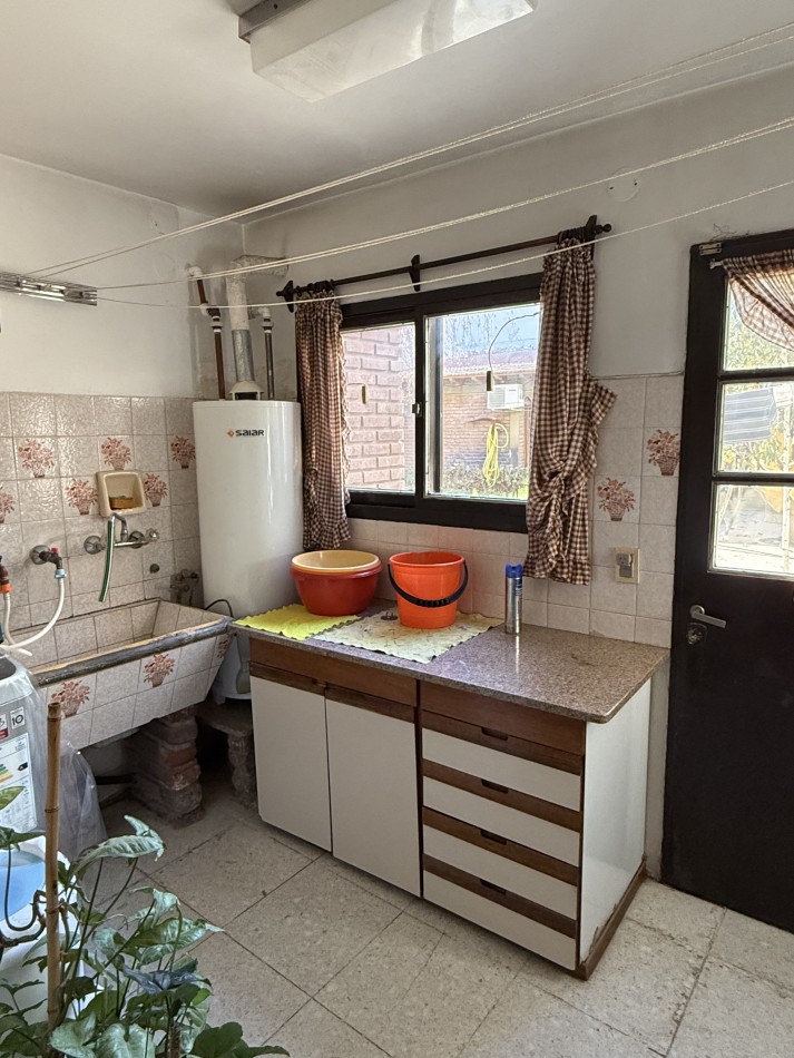 VENTA/PERMUTA CASA NEUQUEN B° BARRENECHE