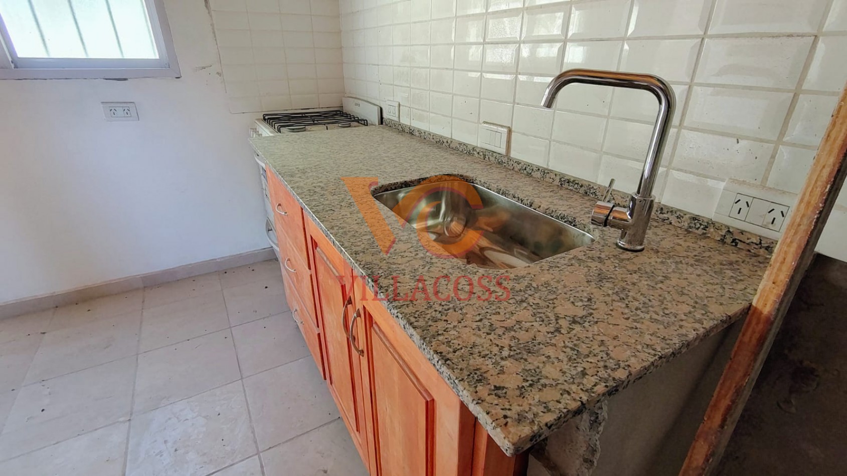 ALQUILER DE 2 DORMITORIOS - PLOTTIER