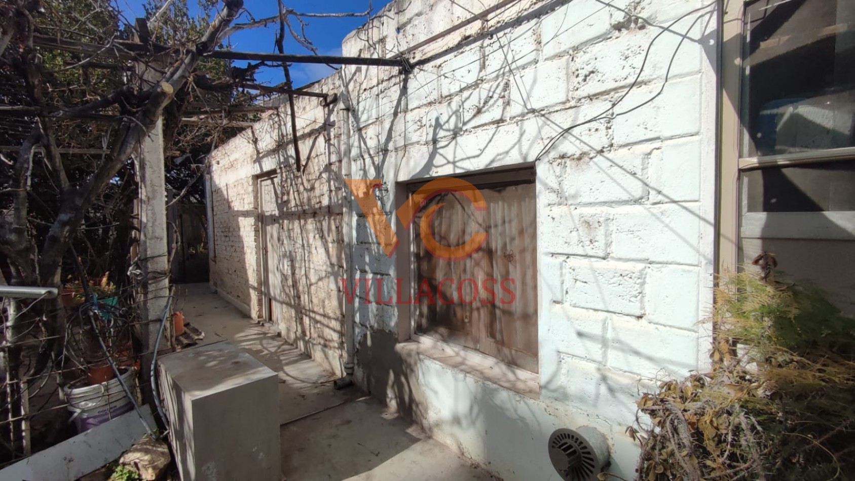 Venta lote Apto Desarrollo con casa de 2 dormitorios - Neuquen