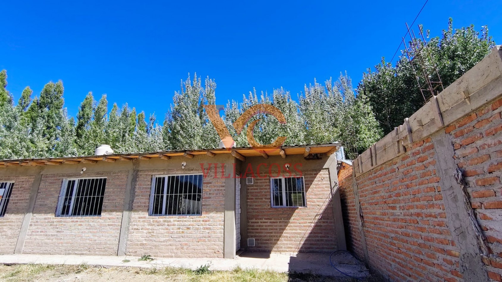 ALQUILER DE 2 DORMITORIOS - PLOTTIER