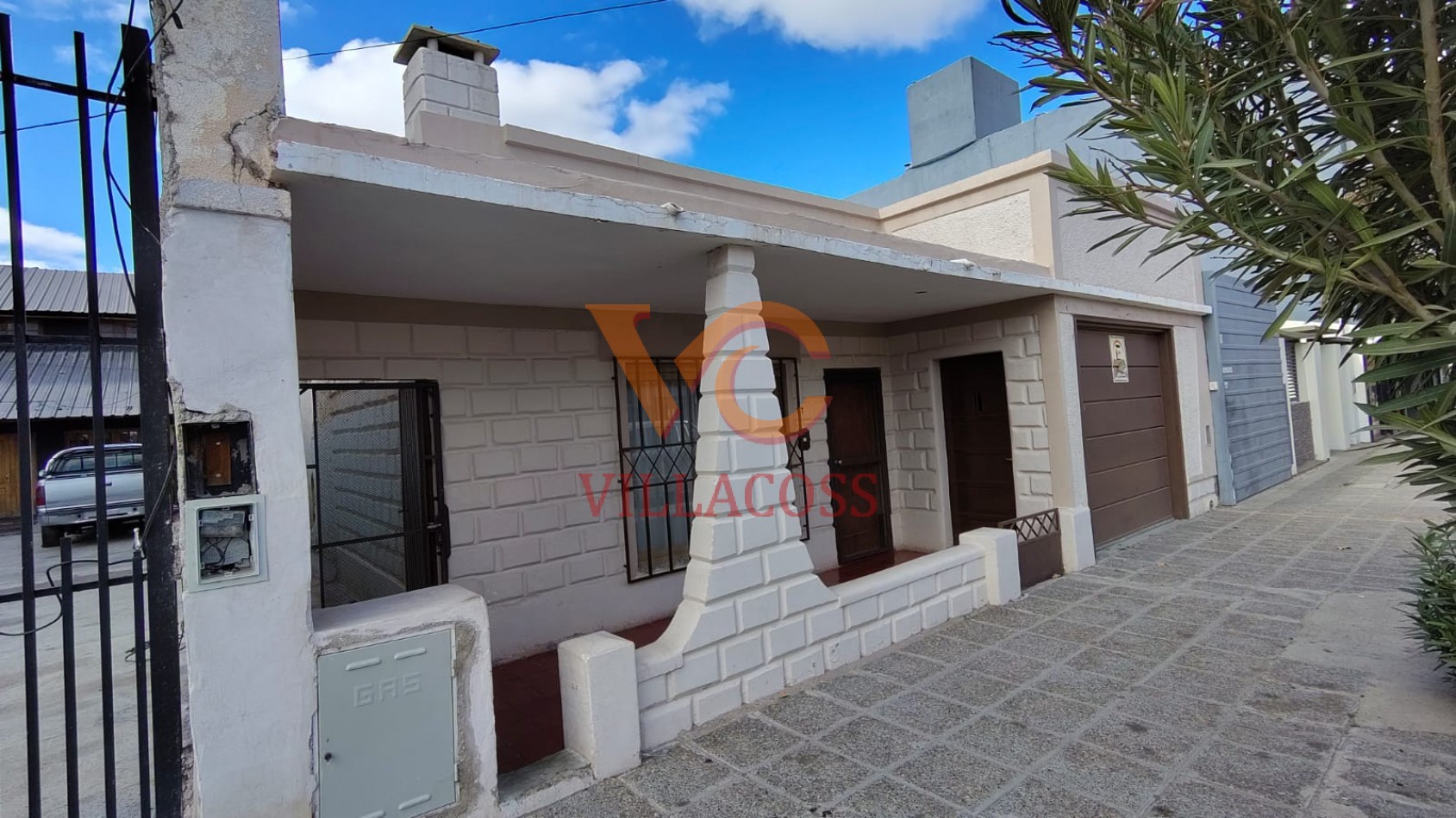 Venta lote Apto Desarrollo con casa de 2 dormitorios - Neuquen
